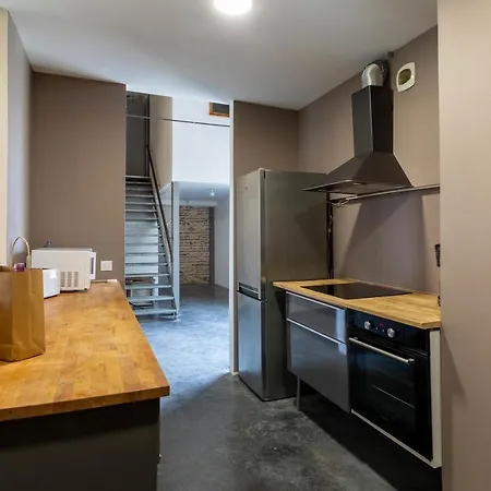 Des Tuileries - Piscine Nyaraló *