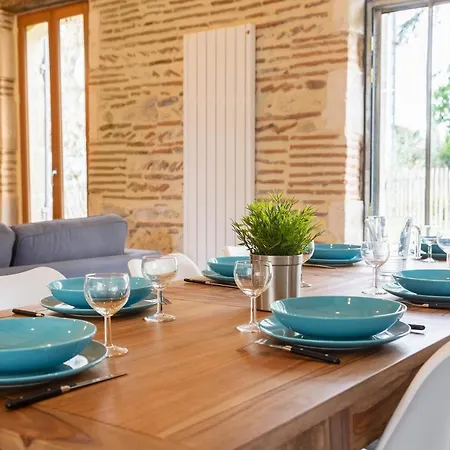 Des Tuileries - Piscine Nyaraló *